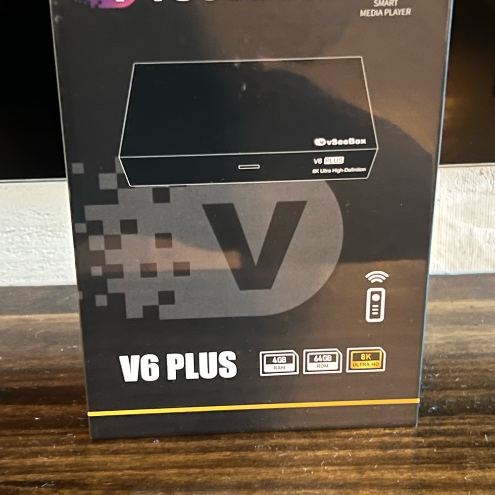 V6 PLUS 4GB/64GB 8K Ultra HD Media Player - Black